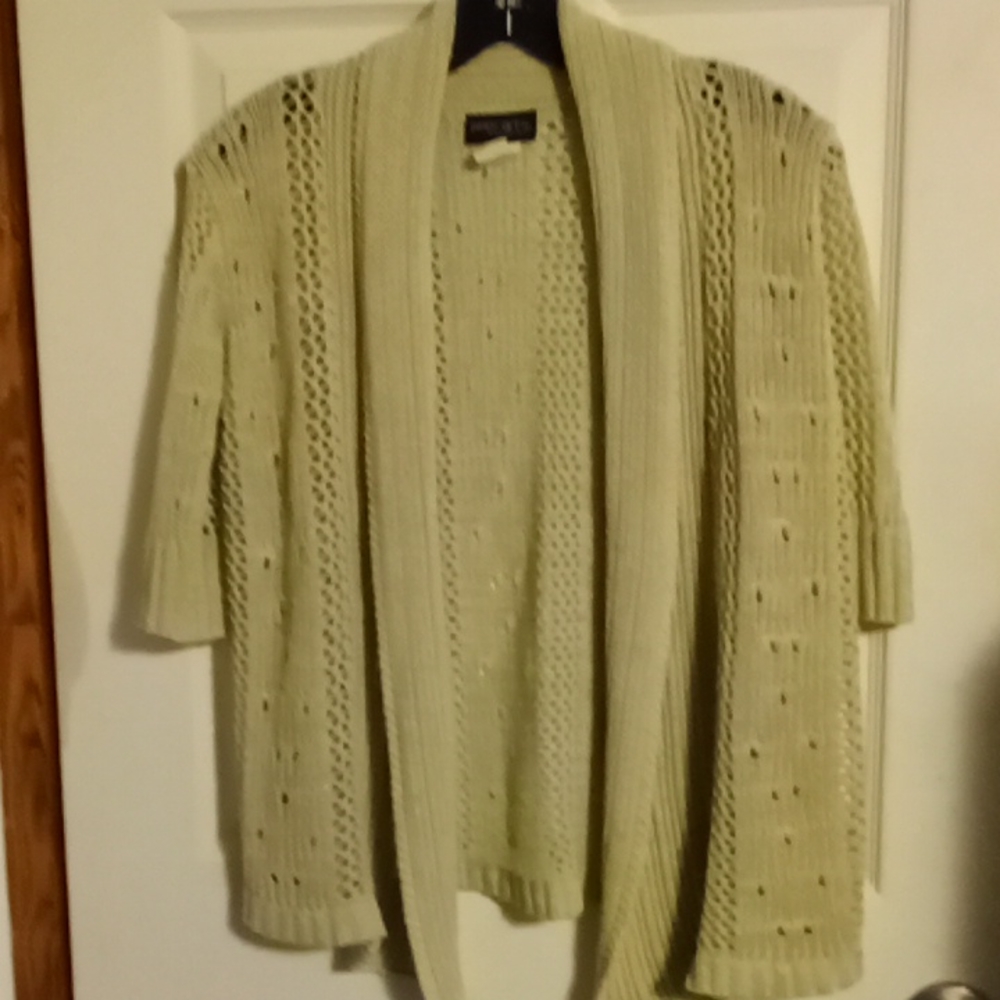 Yarn Art women's 1/2 sleeve cardigan